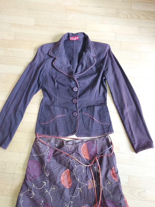 Komplet S żakiet spódnica brązowy 36