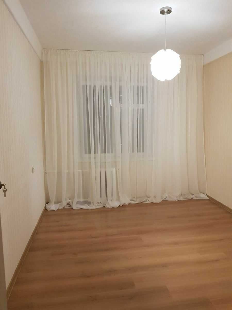 Продам 3-х кімнатну  Борщагівка 15 хвилин метро