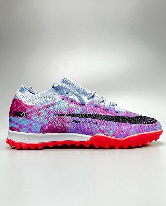 Сороконіжки Nike , футзалки бутси