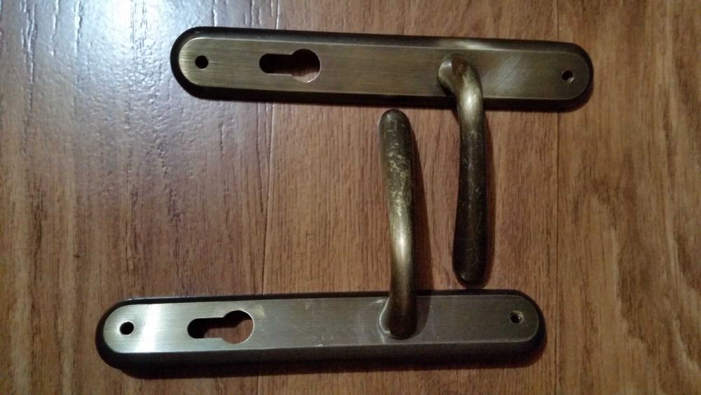 Ручки латунні, Італія