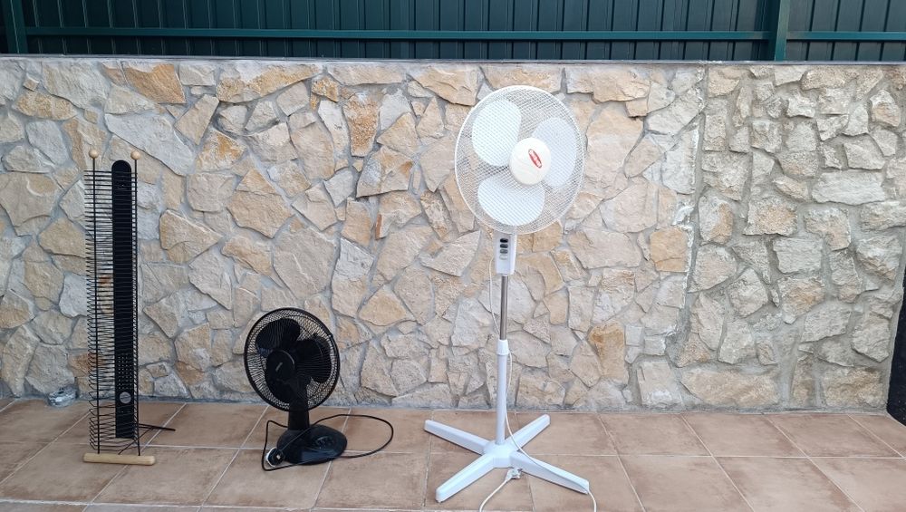 Candeiro 250V/50-60HZ em ótimo estado