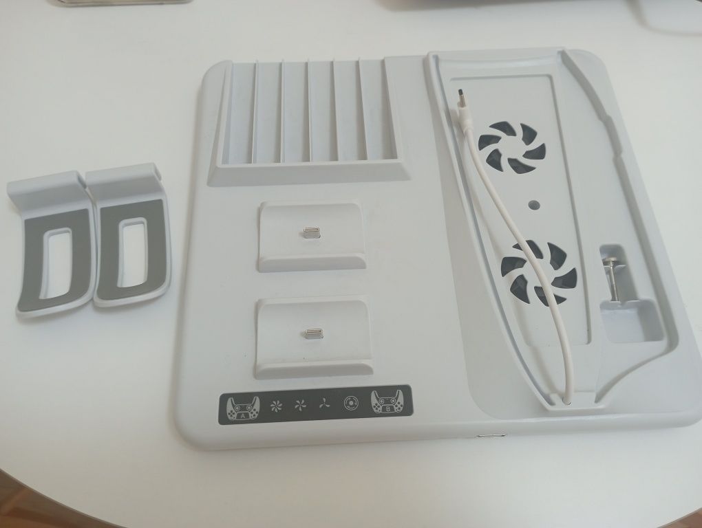 Podstawka chłodząca pod ps5