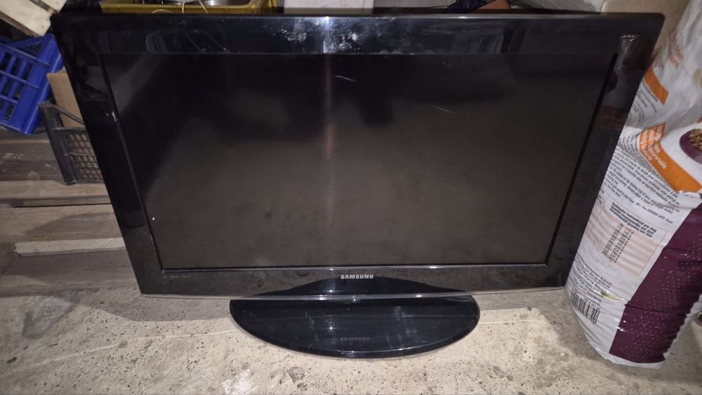 Телевізор SAMSUNG, практично новий