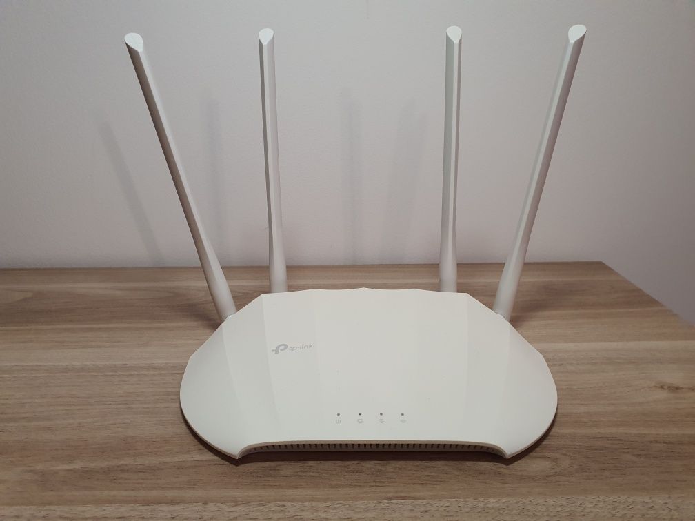Bezprzewodowy punkt dostępowy AC1200 TP-Link 1201