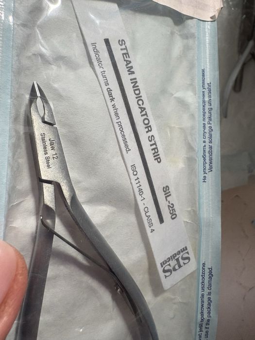 Cążki do skórek Nghia 4 szt. + 3 kopytka GRATIS – świetna jakość!