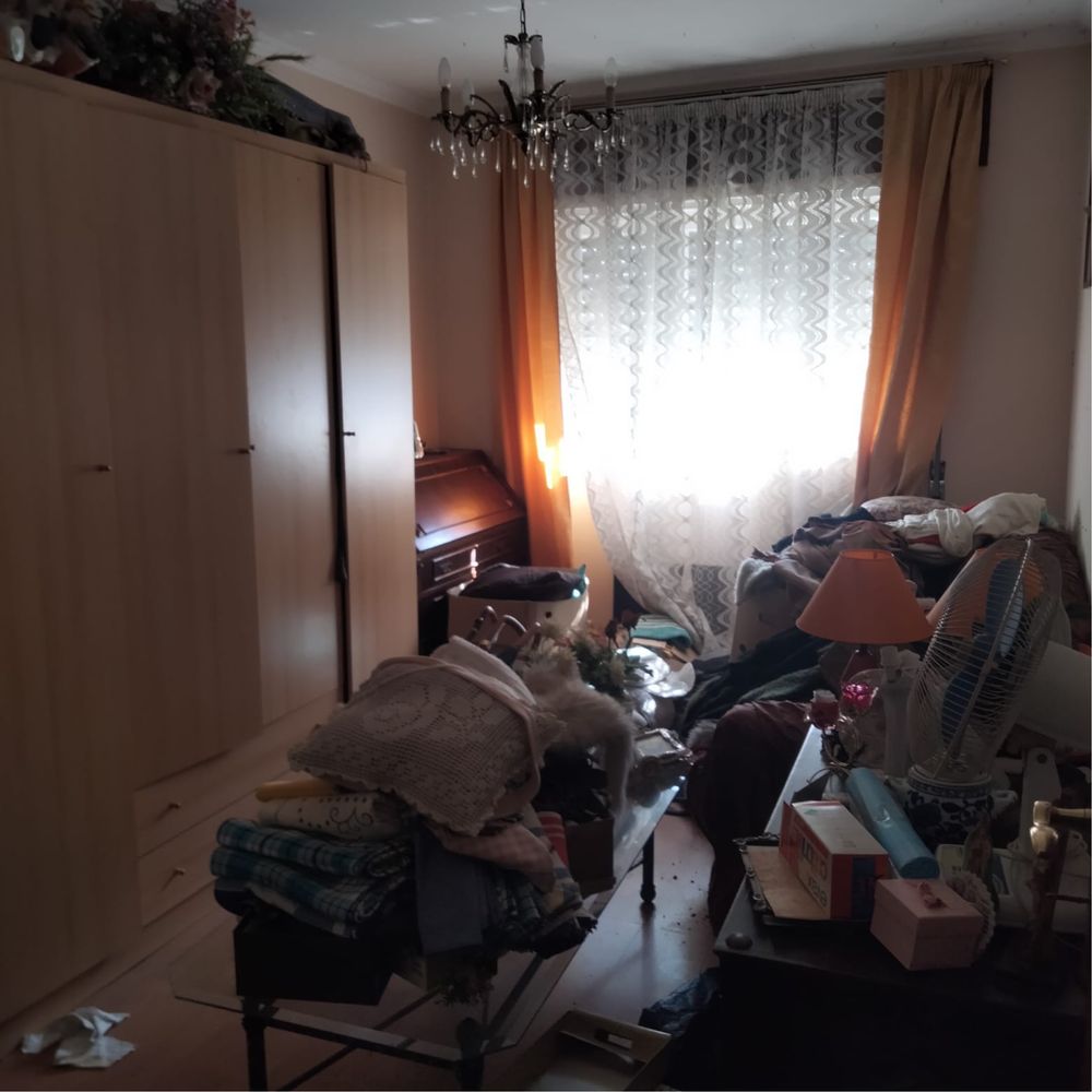 T2 C/ Garagem (pouco tempo de uso) p/ PARTICULARES-S/Med. Imobiliária