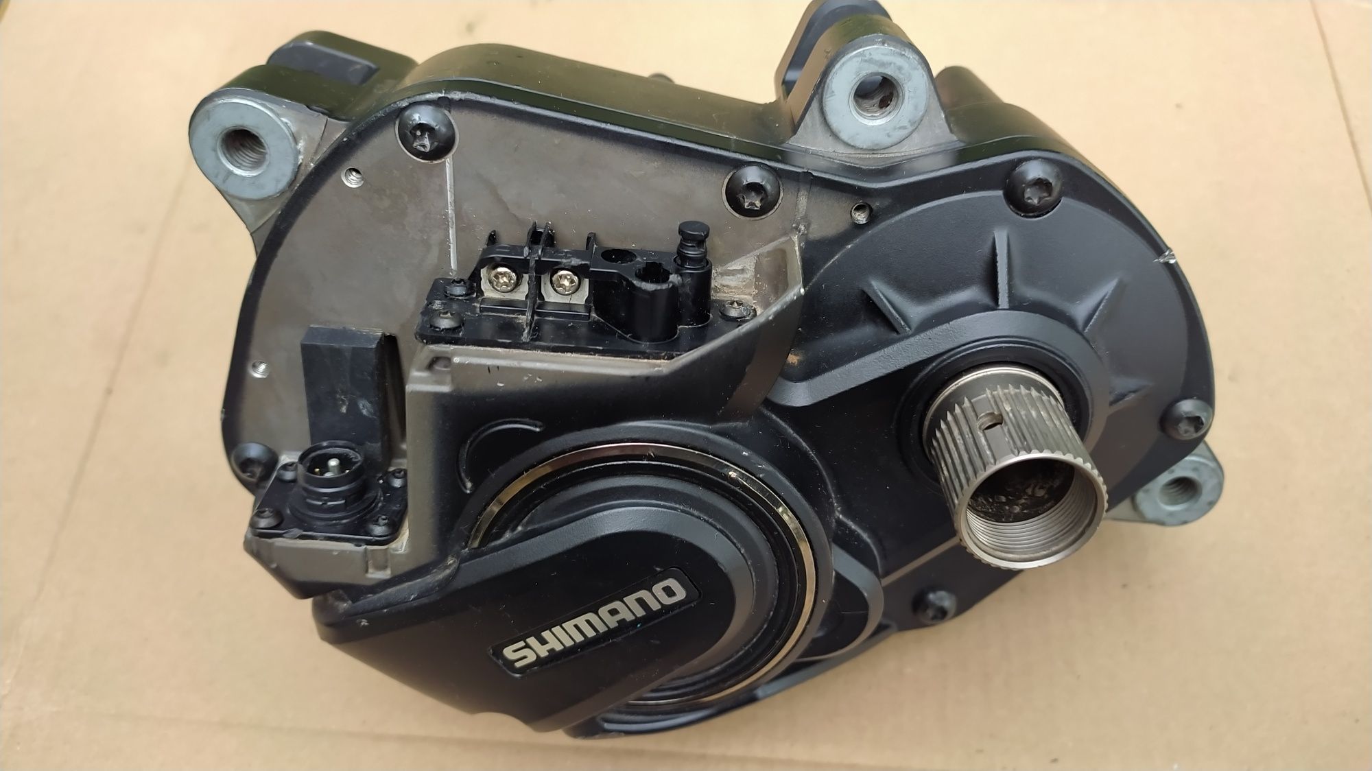 Silnik Shimano E8000