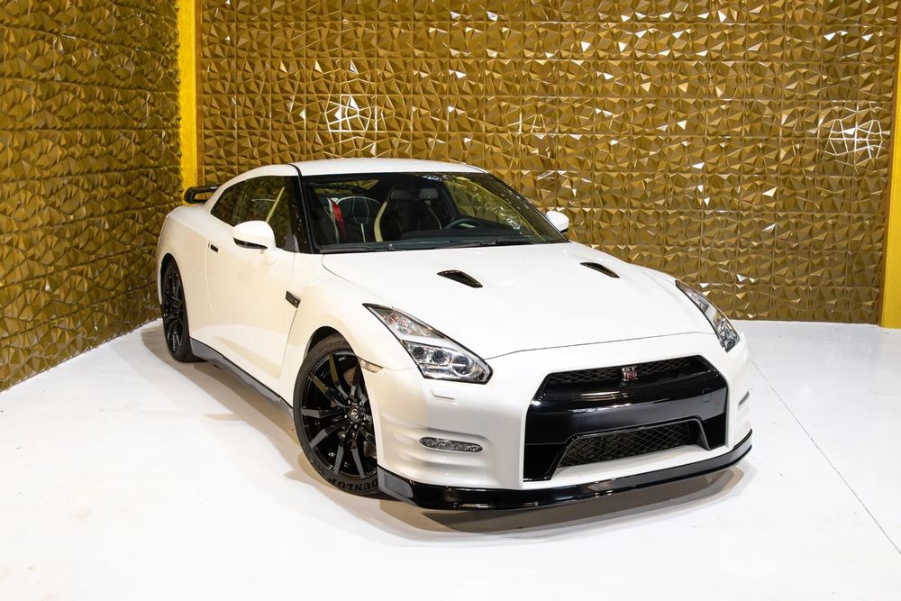 Nissan GT-R Black Edition