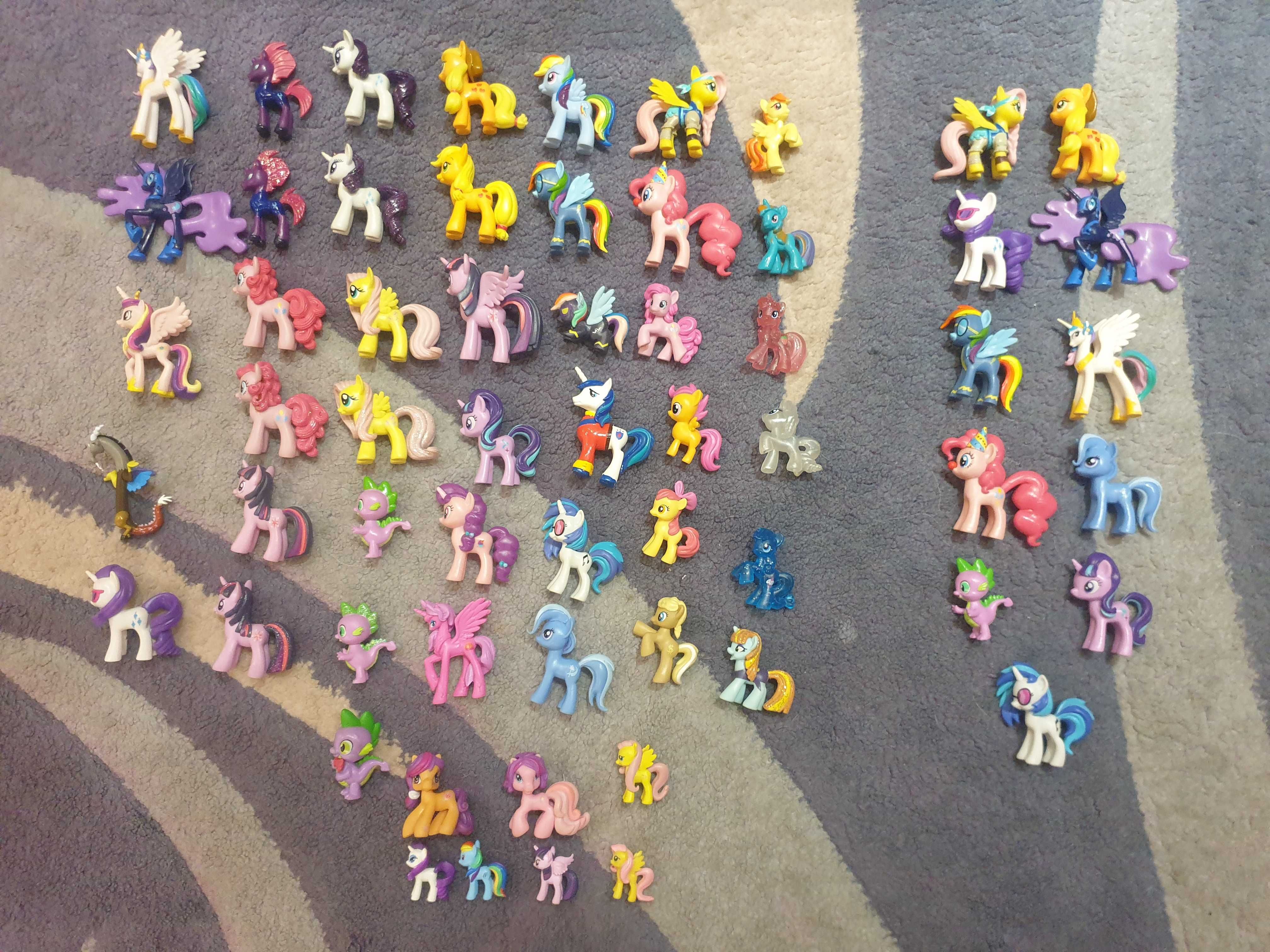 Kucyki Pony figurki Hasbro + Zamek Canterlot + Atlas + Gra