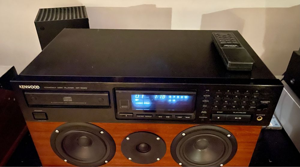 Kenwood dp-3020 pilot ostwarzacz cd dobry przetwornik PCM1700U