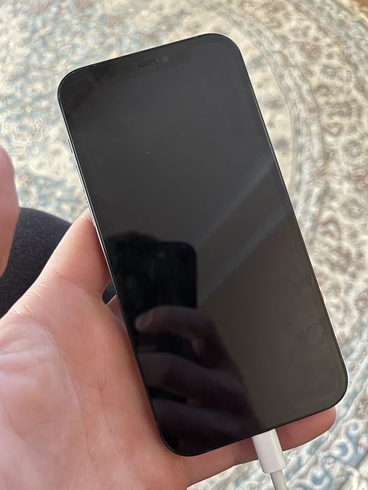 Айфон 12 продам на 128 гб