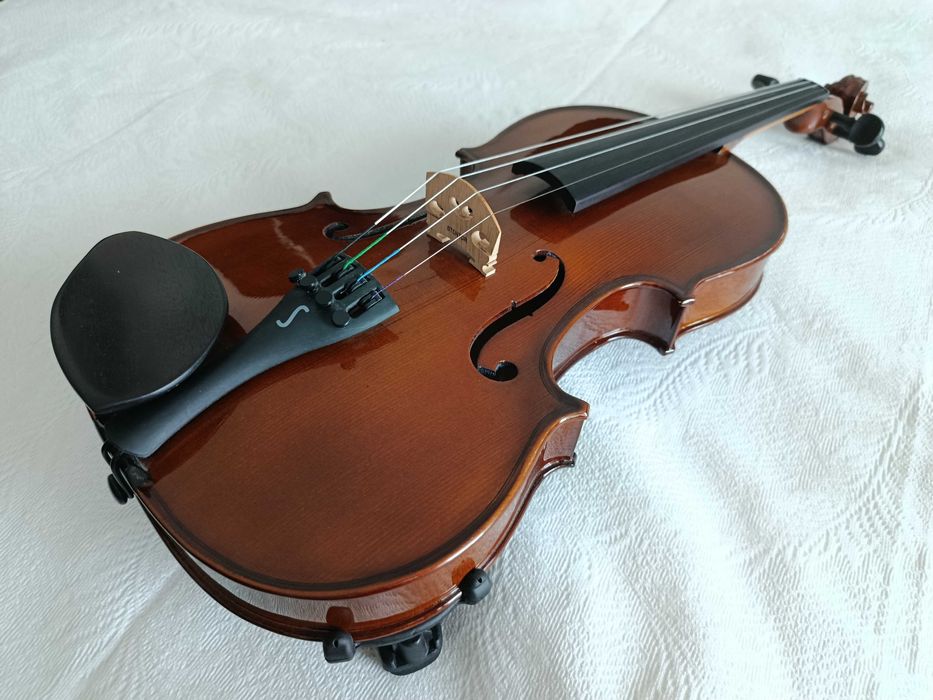 Violino Stentor II 4/4, como novo (c/ estojo, arco e acessórios)