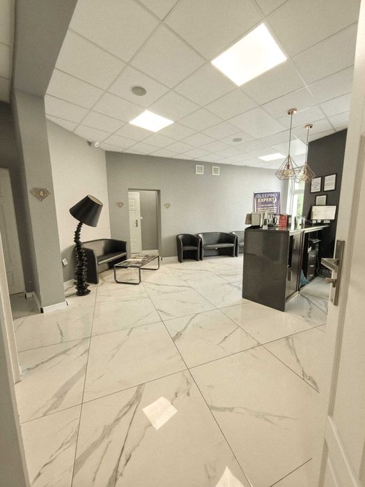 Przestronny, ładnie wykończony lokal na wynajem – Podolszyce