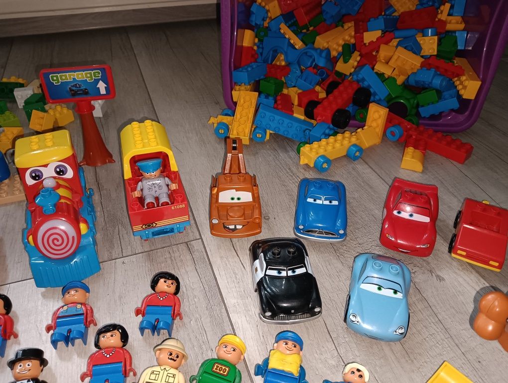 Klocki LEGO Duplo Auta, ludziki, dinozaury oraz Wadera