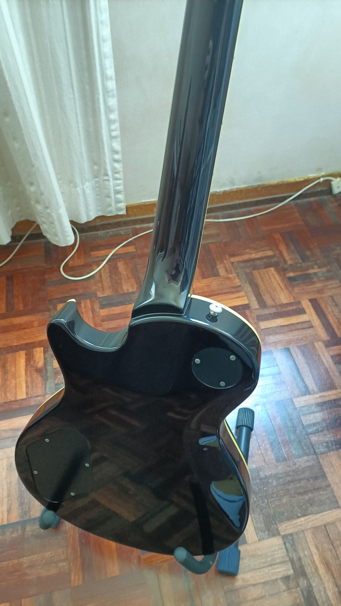 Guitarra PRS SE 245 Standard