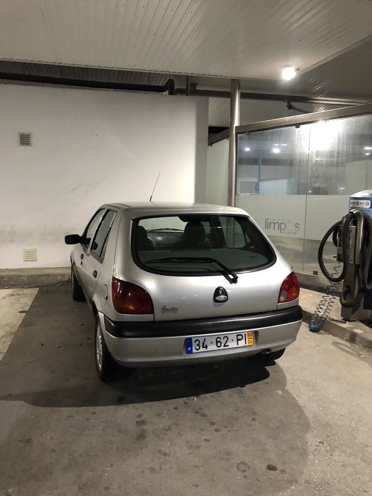 Ford fiesta.