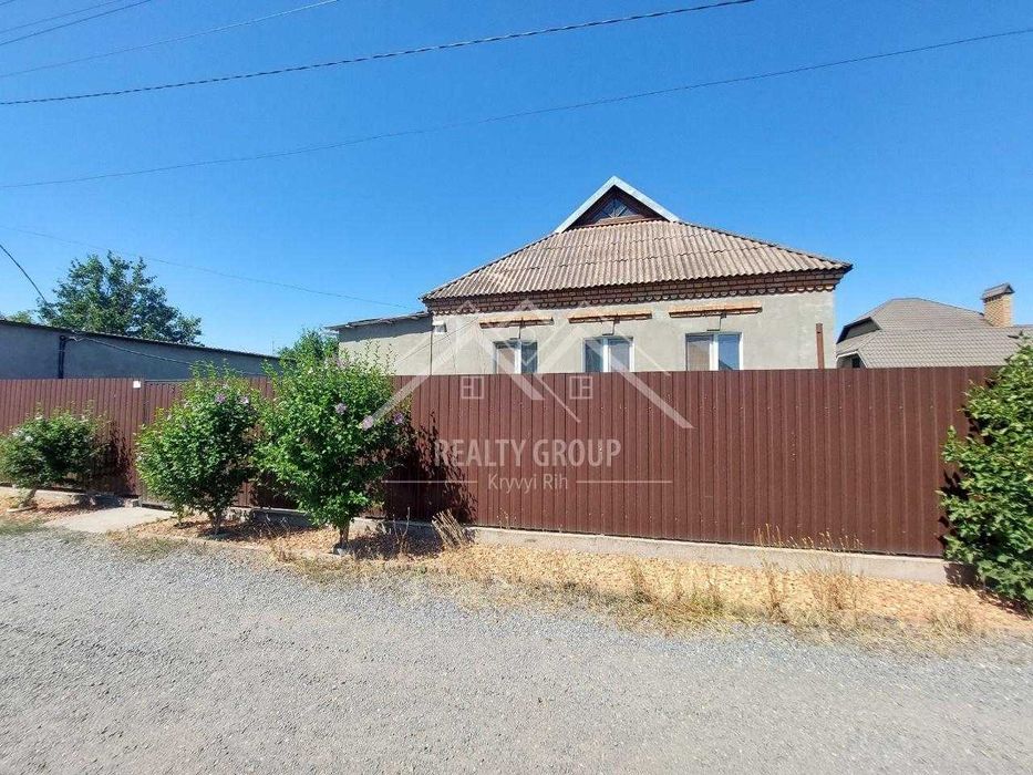 Продаж будинку з гаражем у центрі міста по вул.Кравченка