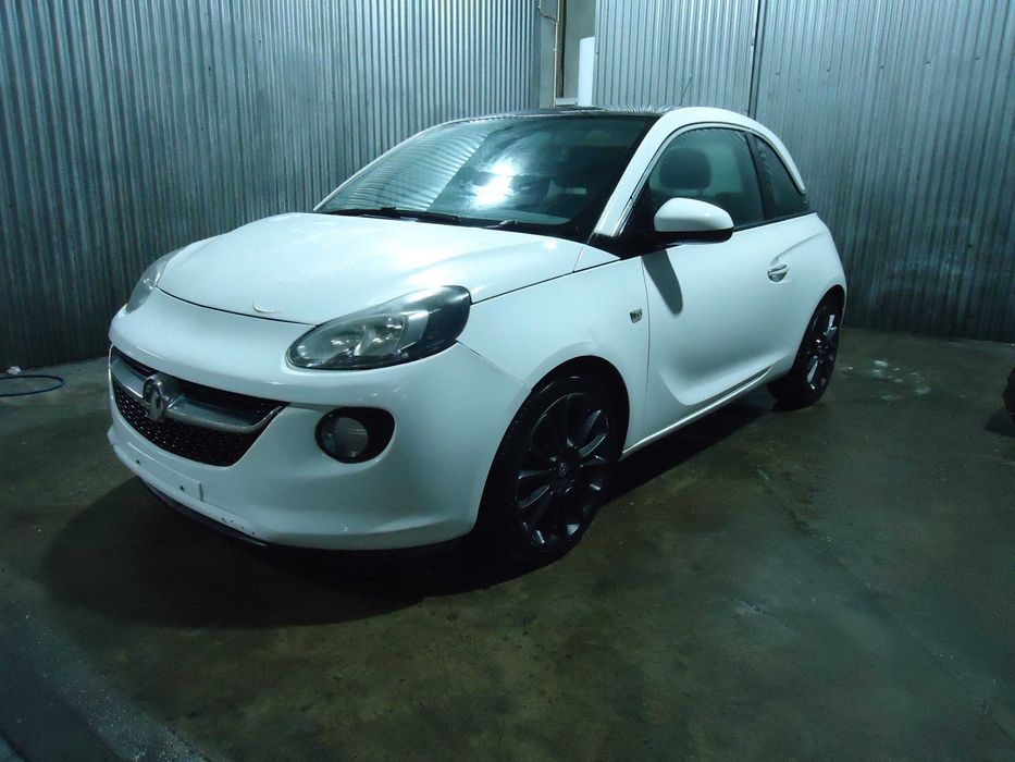 Opel Adam Glam 1.2I (A12XEL) de 2013 só ás peças