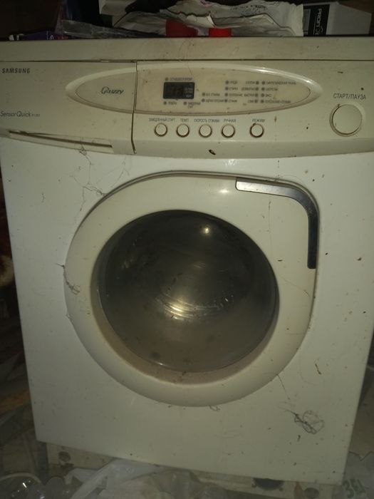 Пральна машинка Samsung. На запчастини.