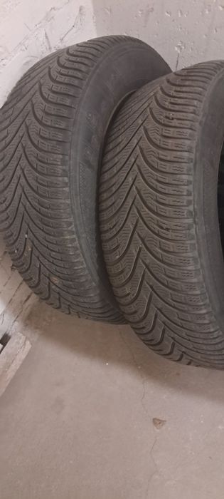4x całe Koła 215/65/r16 z czujnikami powietrza.