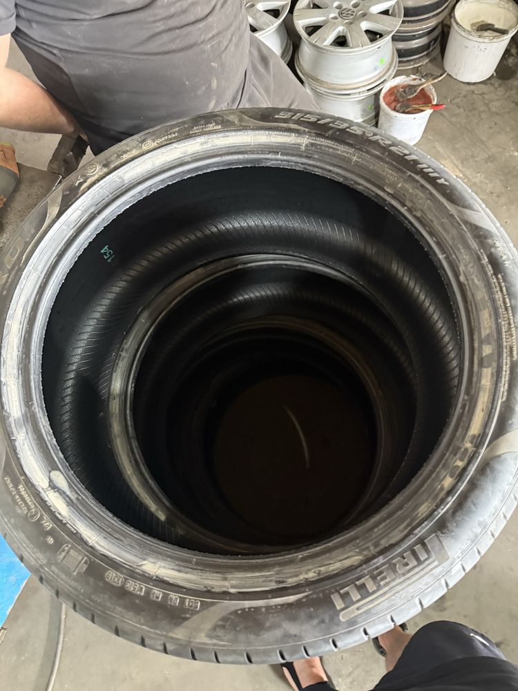Шини різноширокі pireli RunFlat 315/35/21  275/40/21