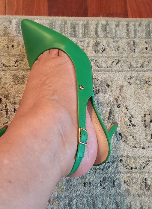 Parodi stiletto em couro