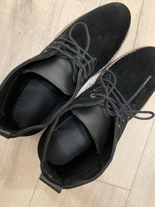 Чоловічі замшеві черевики 42,5р стан нових стильні