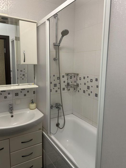 Продам 3кім.квартиру вул.Грушевського,парк Перемоги,м.Бровари SL