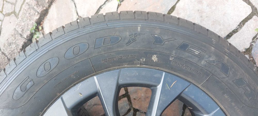 koła 4x4 SUV Land Rover Mazda 7.0Jx17CHx45 5x65 (5x650) 235/65/R17