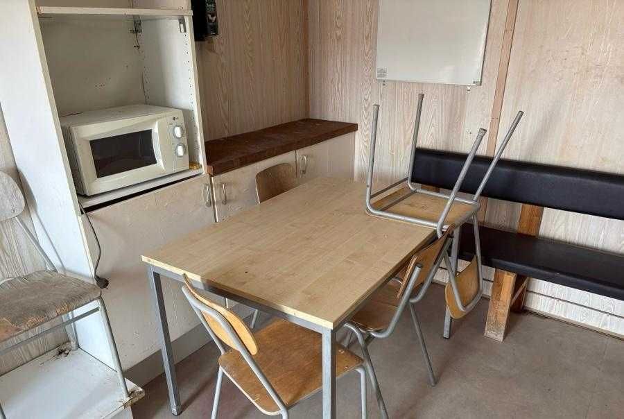 Mobilna przyczepa socjalno-brygadowa - barakowóz, brygadówka