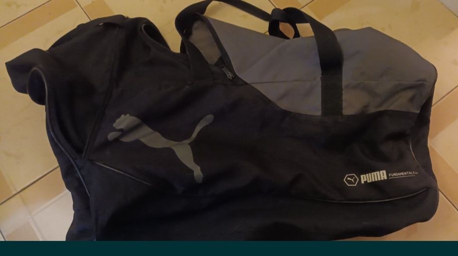 Mochilas variadas 3€ cada mais disponiveis em armazem