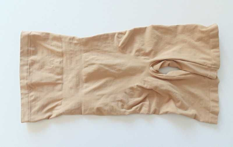 Wyższe beżowe majteczki wyszczuplające modelujące z nogawką XS/S