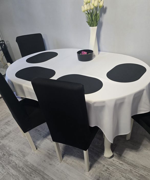 Stół okragły rozkładany + 4 krzesła