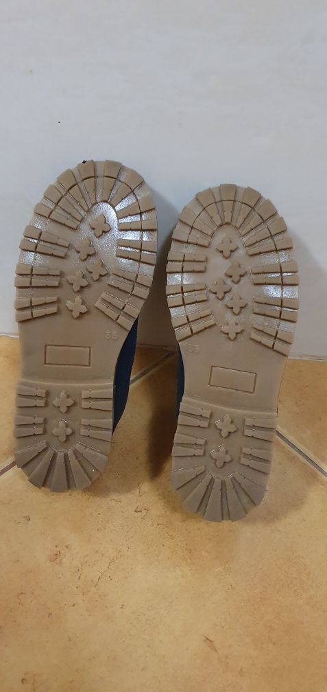 Par sapatos azul criança