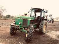 John deer 3040 в гарному стані продаєтся разом з плугом