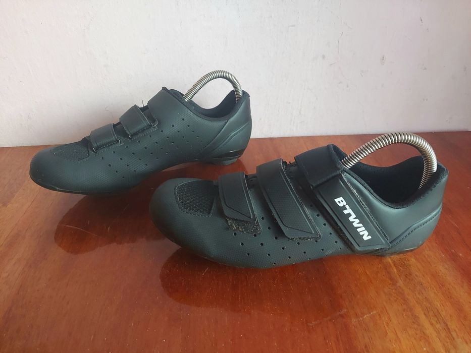 Велотуфлі фірми Scott Quechua оригінал

Розмір по бірці: 
Us w 9.4 m 8