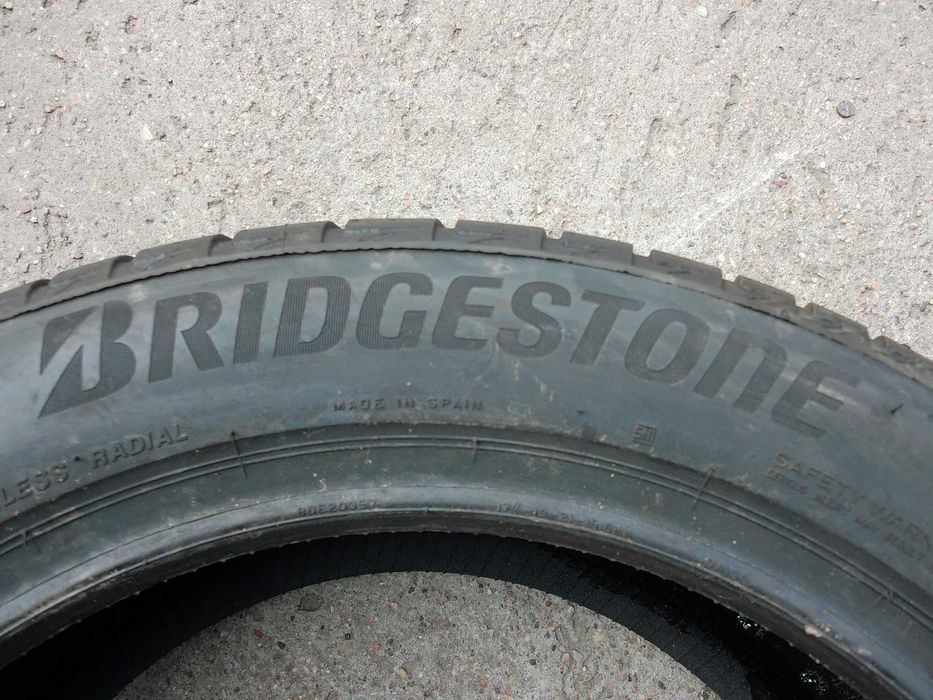 Bridgestone Turanza T005 215/55/17 84V nowa z 2022r