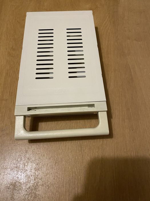 Kieszeń na dysk twardy 3,5” stara