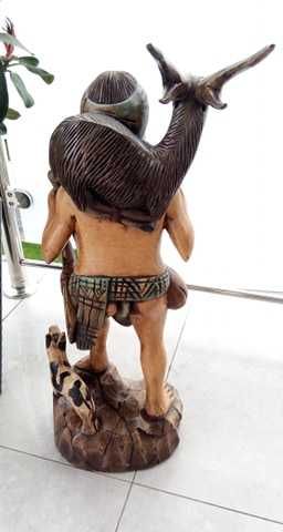 Drewniana figurka-rzeźba Indianin  66cm.