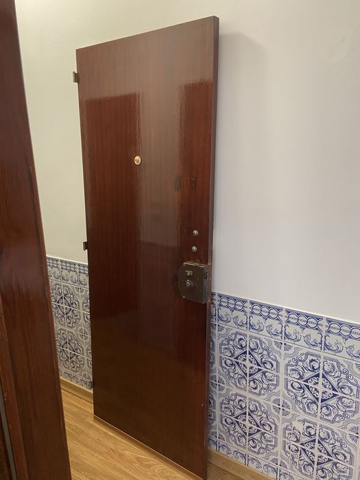 Porta de entrada 75x197