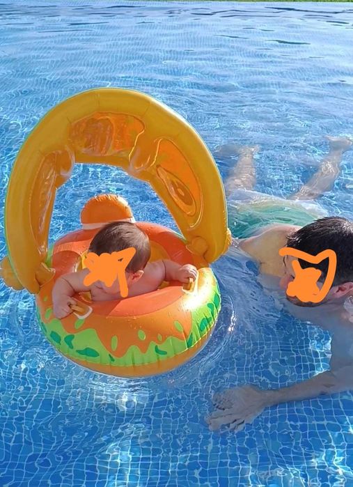 Vendo boia para bebe com proteção sol
