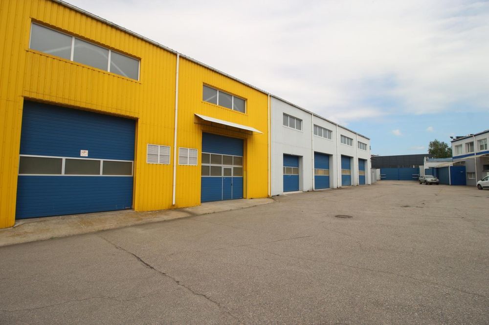 Оренда складу 1297,8 кв.м., з офісними приміщеннями