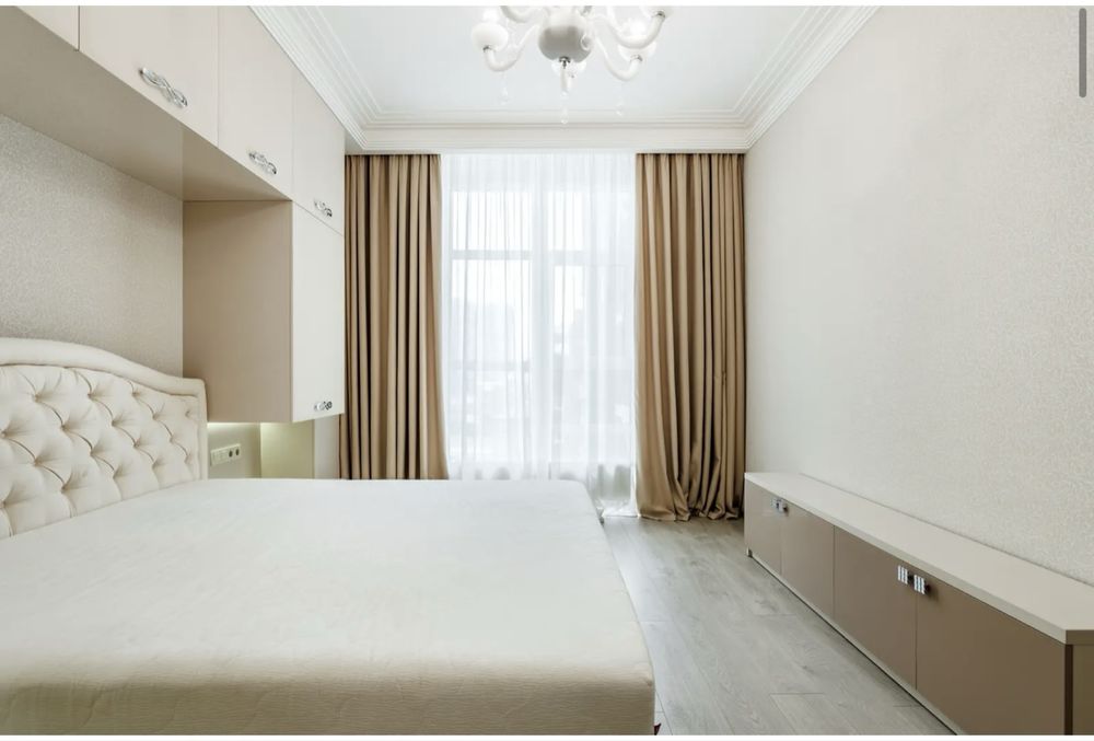 Французький квартал, Печерськ, Либідська , Палац Україна, Тютюнника