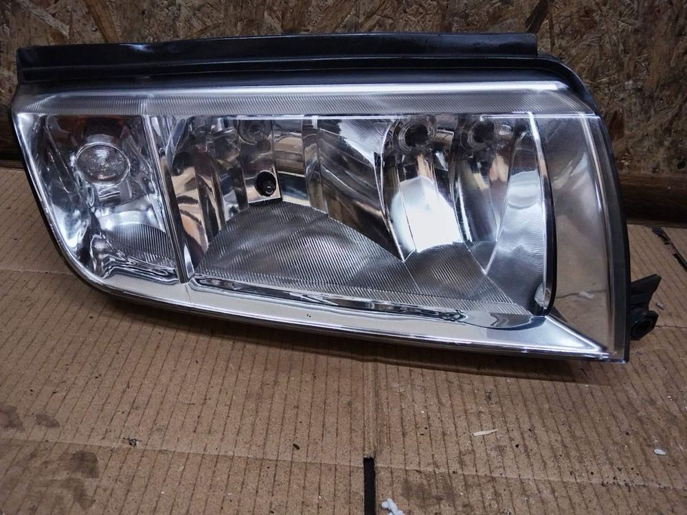 Передні фари Шкода Фабія 1 Skoda Fabia I 1999—2007 без кріплення