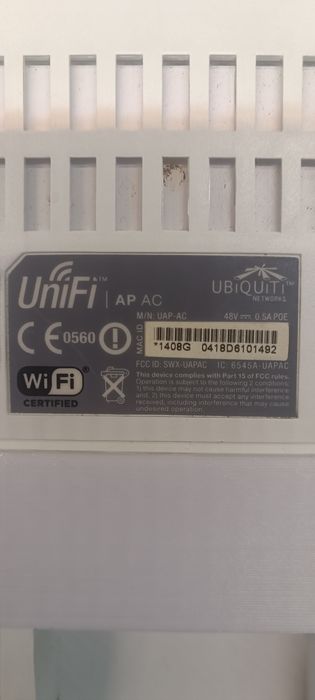 Точка доступу Unifi AP AC