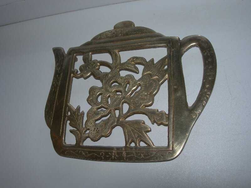 Підставка на ніжках, чайник, бронза, Німеччина