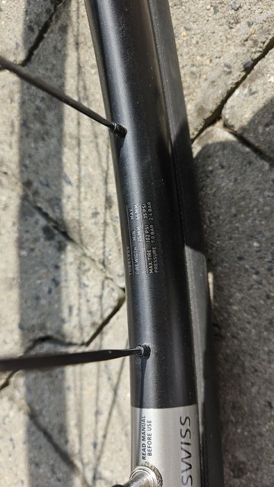 Koła DT swiss E1850 plus opony i tarcze

Swiss E 1850

ENDURO

Straigh