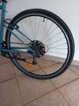 Bicicleta de cor azul