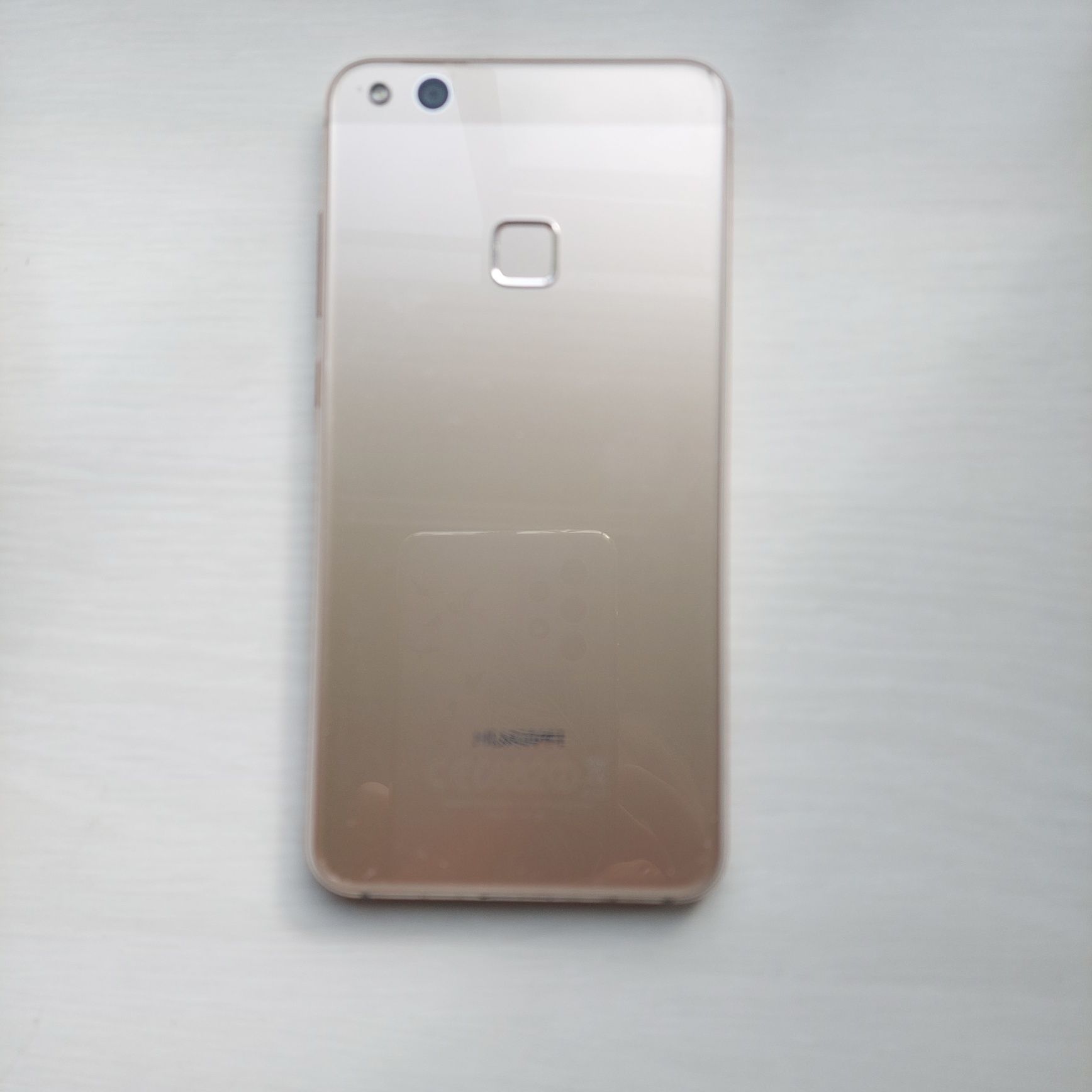 Смартфон Huawei P 10 lite 32 Gb Gold , duo + чехол+зарядное