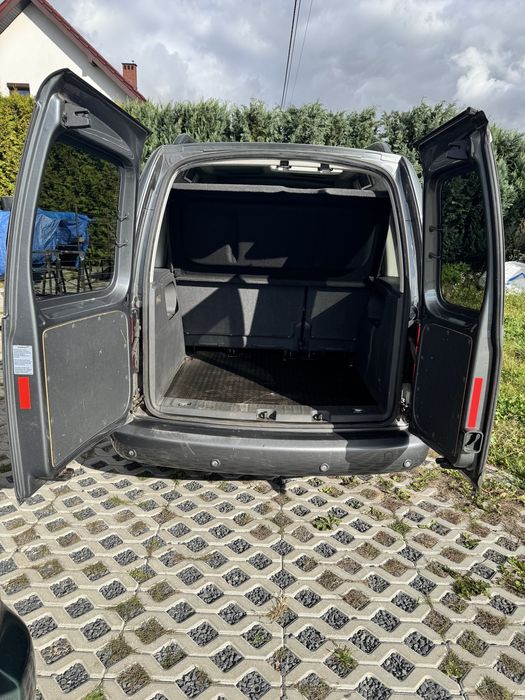 Sprzedam VW Caddy 2010r 1.6tdi